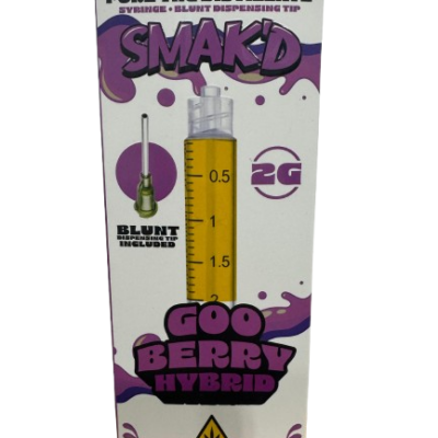 SMAK’D Honey Gold Pure THC Distillate Syringe 2g Goo Berry Hybrid with blunt dispensing tip